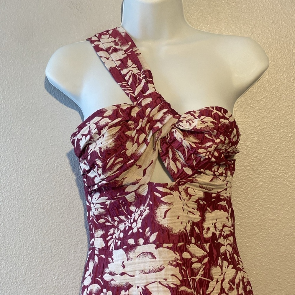 ALEXIS
Livie Asymmetric Floral Jacquard Mini Sheath Dress - Picture 3 of 7